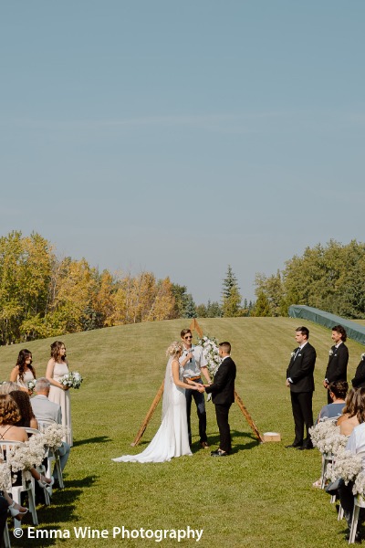 The Lodge At Snow Valley Weddings